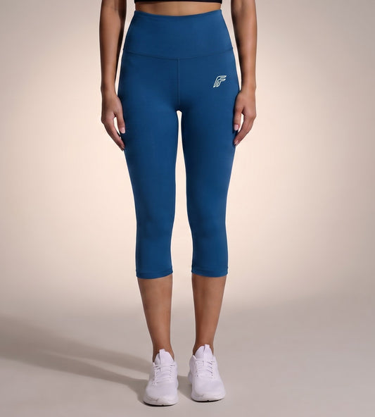 Hybrid 3/4 Capri Leggings - Arctic Blue