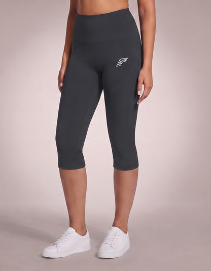 Hybrid 3/4 Capri Leggings - Midnight