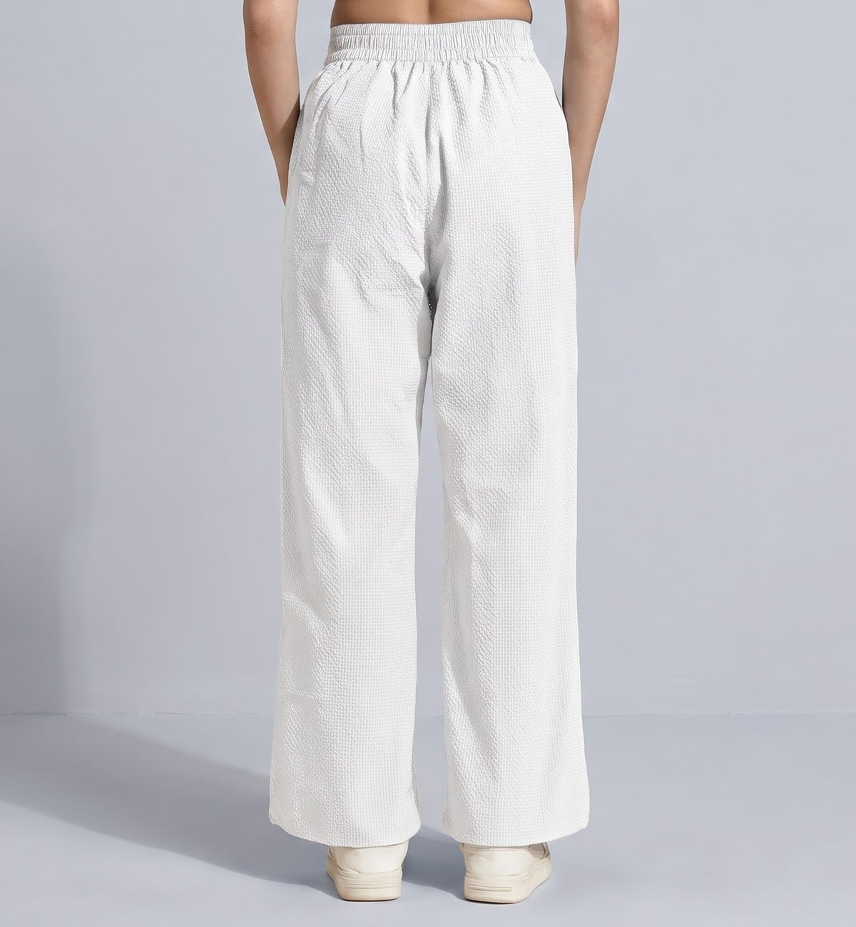 Flexgrid Relaxed Pant - White
