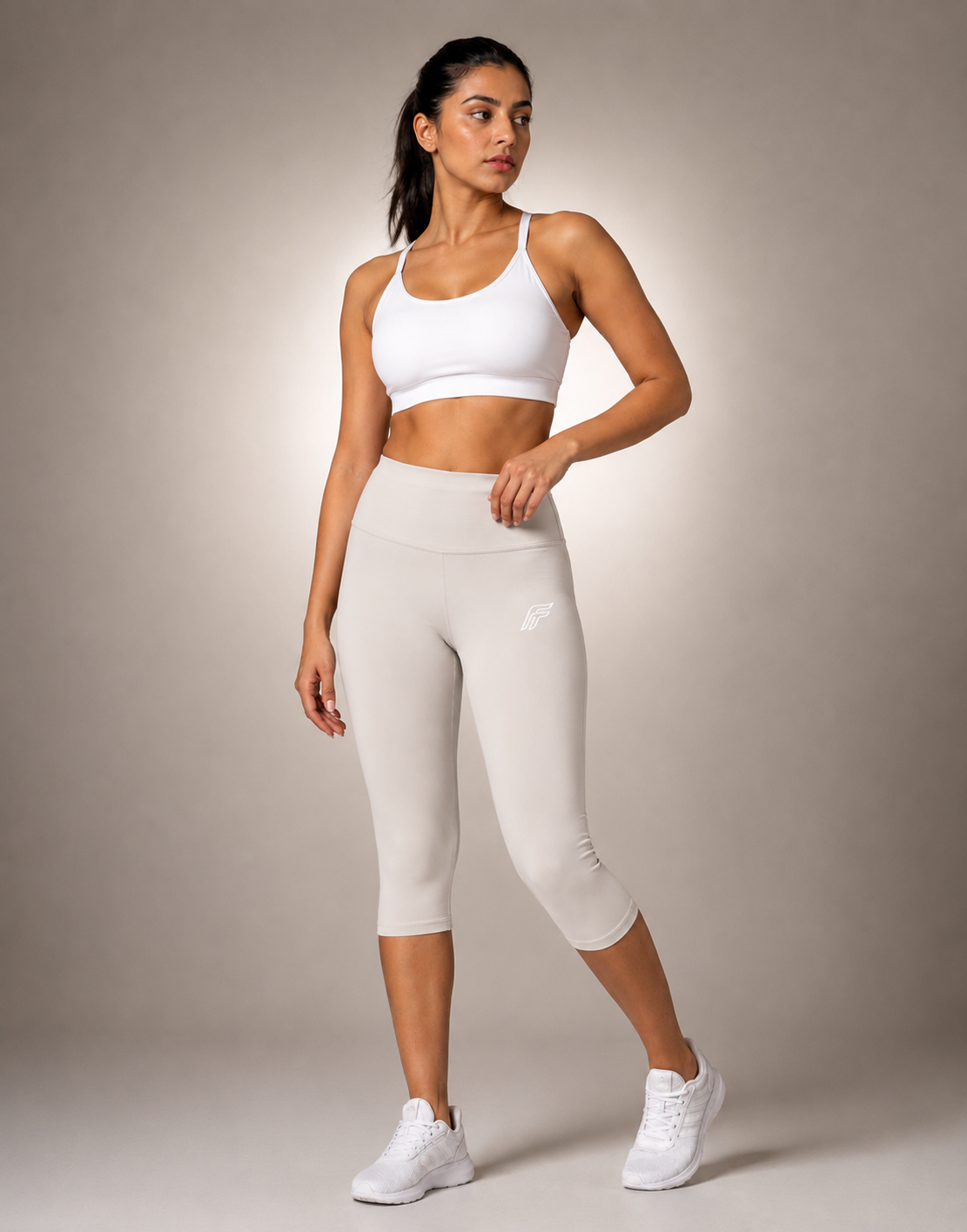 Hybrid 3/4 Capri Leggings - Stone Frost Grey
