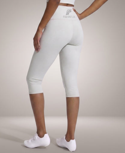 Hybrid 3/4 Capri Leggings - Stone Frost Grey
