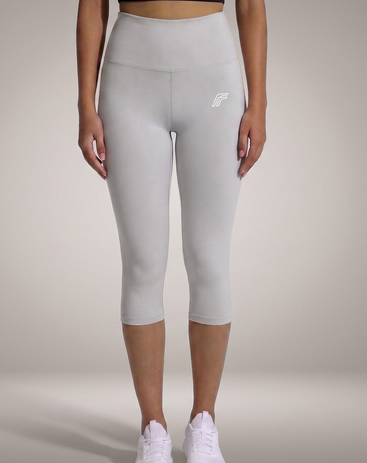Hybrid 3/4 Capri Leggings - Stone Frost Grey