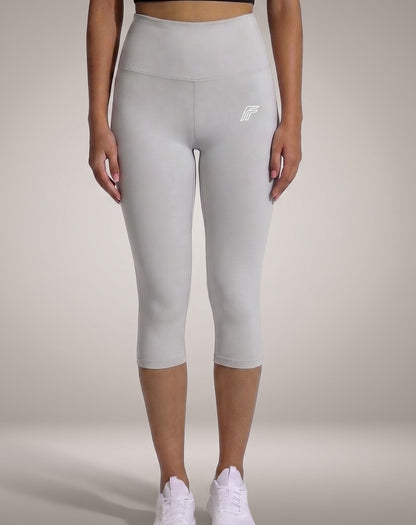 Hybrid 3/4 Capri Leggings - Stone Frost Grey